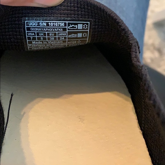 UGG Slip on Sneakers - Picture 4 of 4